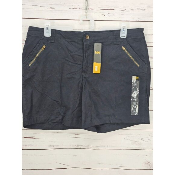 Lee‎ Women's Straight Fit Shorts Size 18 Medium Black NWT - Picture 1 of 9